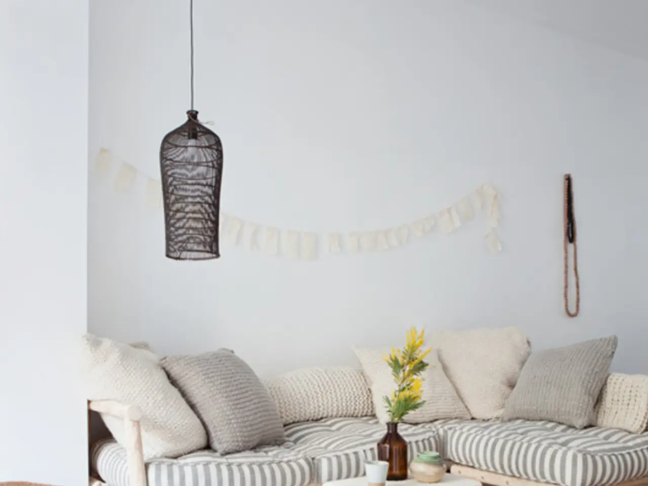 Revamping Your Bedroom Style: 6 Creative Plant Incorporation Techniques