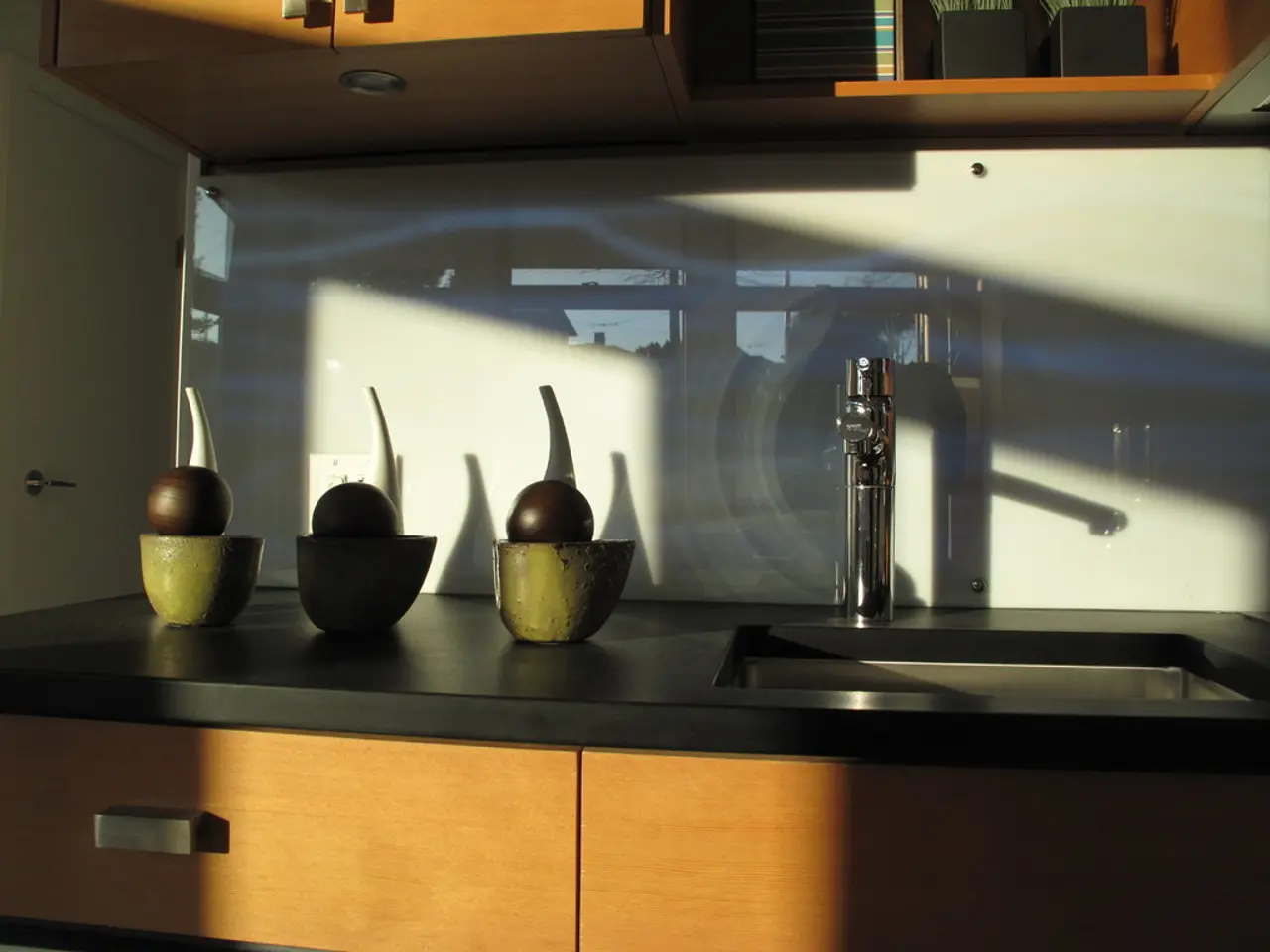 Selecting Suitable Cabinets for Various Bathroom Layout Designs