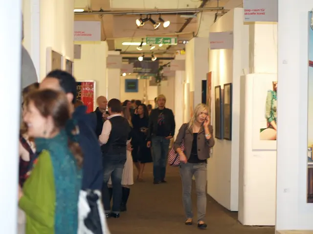 Empowering Your Voice for Assistance to Family Members during Their Journeys (LOOVIC)