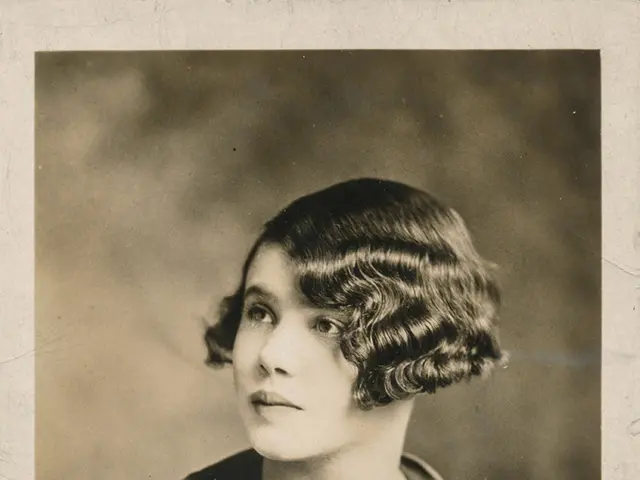 Natural Glycerin for Curly Hair: Understanding Benefits and Exploring Alternatives from the Natural...