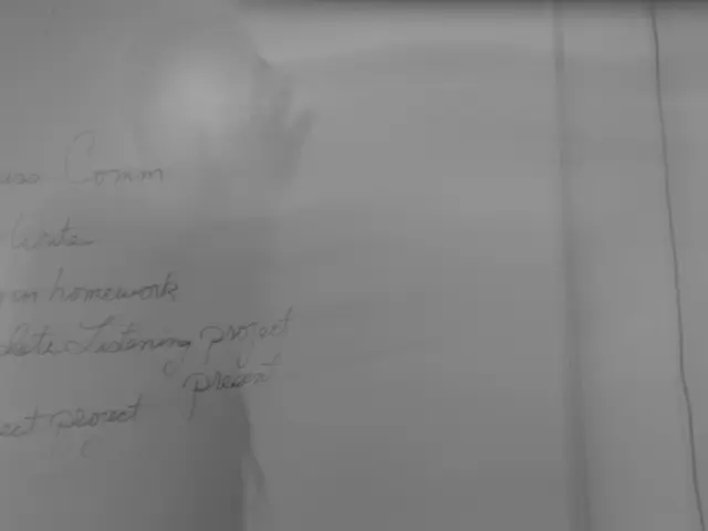 Top Reasons for a Tidy Home Makeover: Cut the Clutter Standoff