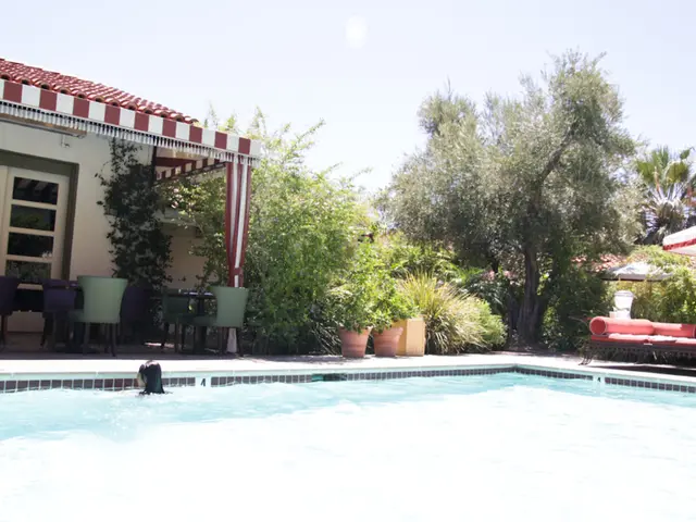 Submerged Leisure Areas in Pools: The Current Trend in Personalised Swimming Pool Designs