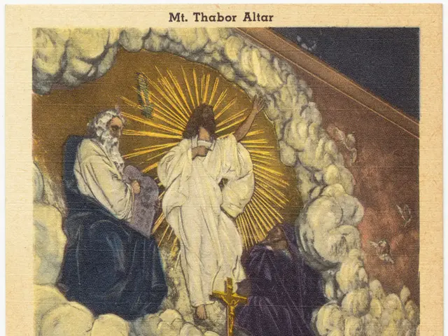 Daily News Titles: Clues, Spangram Solutions, and Reveals for August 4, Monday (NYT)