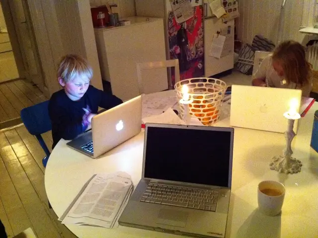 Working in the Home Office as a mother leaves me with feelings of remorse