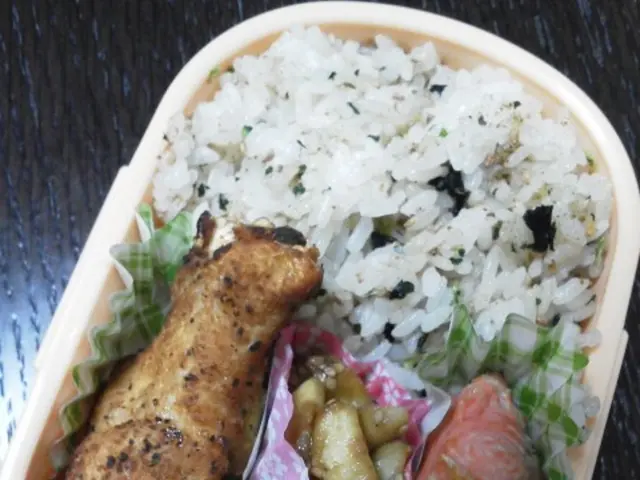 Cultivate Tomato Seedlings for Thriving Yields