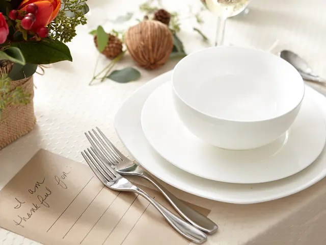 Delightful and Trendy Presents to Excite Your Fashion-Forward Friends During the Holiday Season