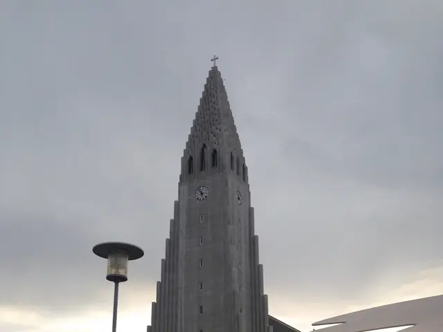 Troubleshooting Forestville Mantel Clock Repairs - It's No Picnic When Malfunctions Occur! (Part...