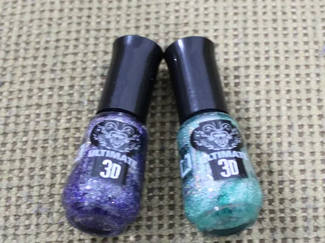 4 Simple Methods for Raising a Stubborn Zipper