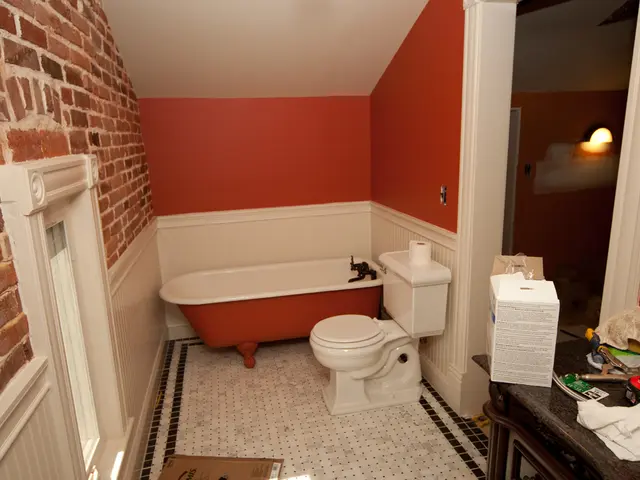 Unconventional yet effective: Robert Downey Jr.'s bathroom color scheme of blue, red, and stones...