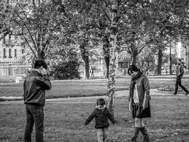 Gathering at the Mantra Best Friends Festival - Forging Long-Lasting Connections within the...