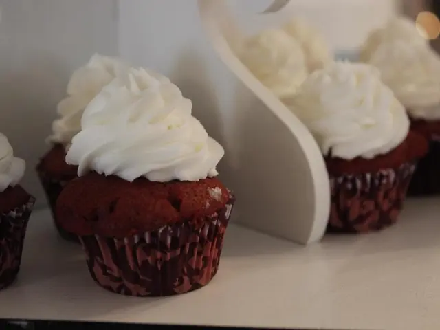 Delicious Heart-Shaped Chocolate Dessert Cupcakes