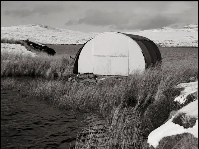 Exploring Mossy Cave Trail unveils a stunning Bryce waterfall!