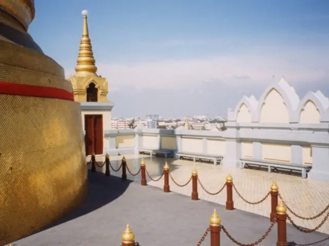 Personal residence, inclusive of a private garden, for one's personal use.