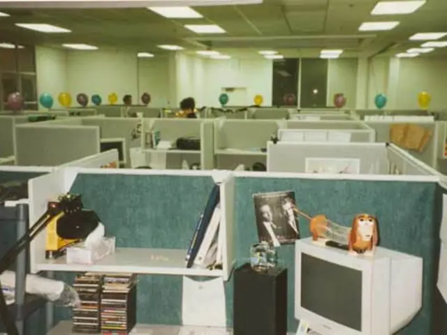 Home Lighting Strategy for a Home Office by an Interior Designer - a Method That Everyone Should...