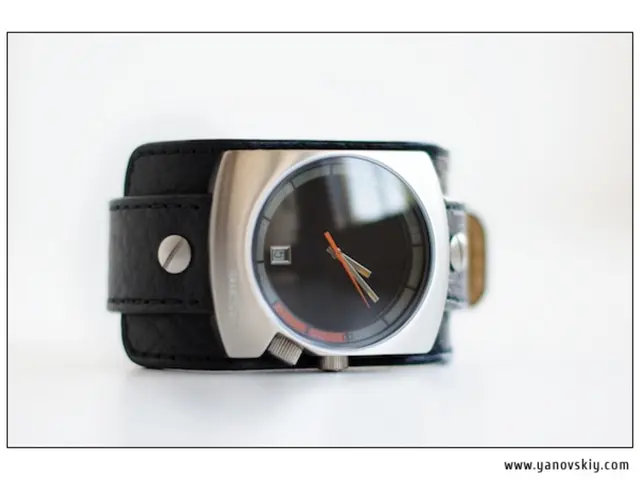 Score summer savings on items from Apple, Merrell, REI, and more during shoulder season promotions.